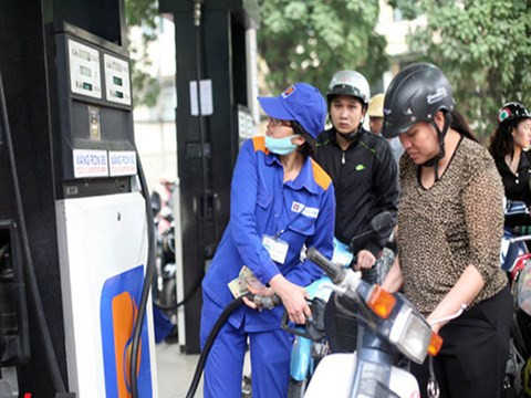 Giá xăng tăng lần thứ bảy kể từ đầu năm ảnh 1 Giá xăng tăng lần thứ bảy kể từ đầu năm ảnh 1