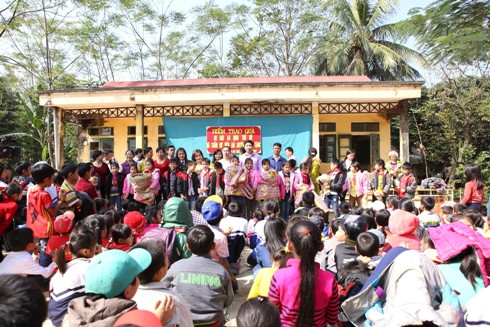 Những món quà Tết ấm áp nghĩa tình ảnh 8