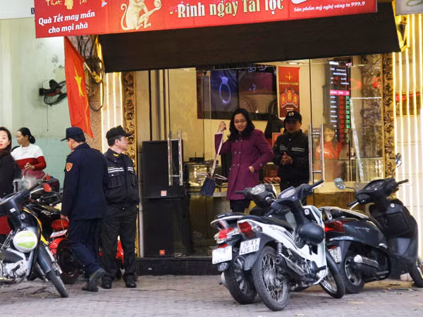 Giá vàng hôm nay (16-2): Giảm nhẹ trước ngày vía Thần Tài ảnh 2