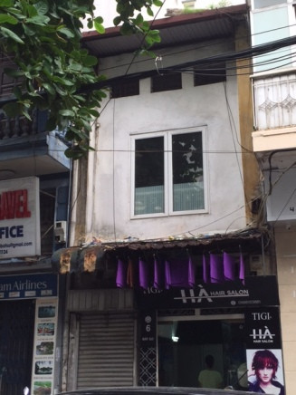 Từ vụ sập ban công nhà phố cổ Hà Nội: Còn nhiều ngôi nhà…chờ sập! ảnh 7