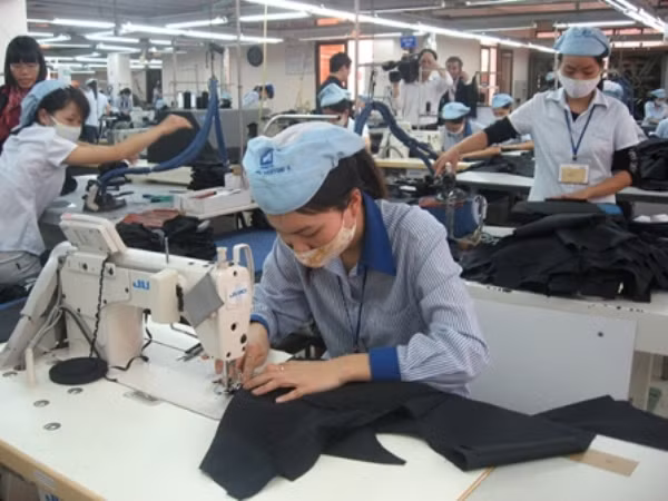 59% doanh nghiệp cho lao động nghỉ việc luân phiên và cắt giảm lao động ảnh 1 59% doanh nghiệp cho lao động nghỉ việc luân phiên và cắt giảm lao động ảnh 1