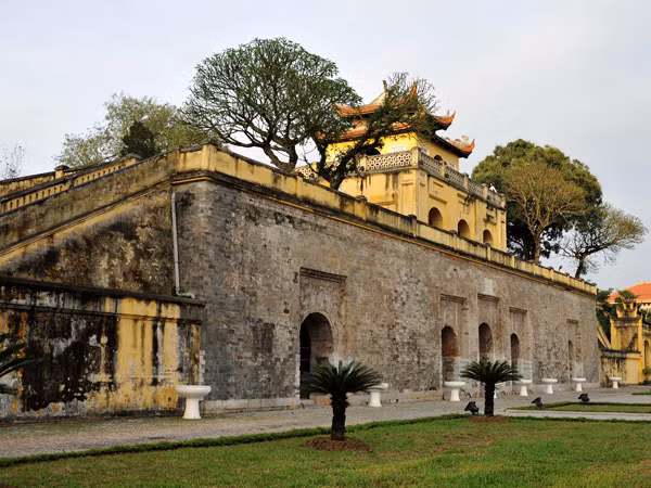 Nhiều công trình trong Hoàng thành Thăng Long sẽ được dỡ bỏ ảnh 1