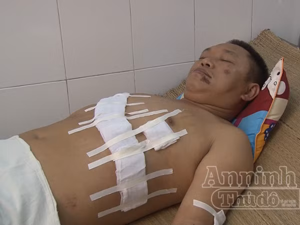 Vụ chém người ở Phúc Thọ: Bộc phát từ quán nhậu cháo lòng! ảnh 3