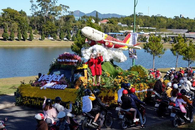 Rực rỡ sắc màu Vietjet tại Festival Hoa Đà Lạt 2019 ảnh 3