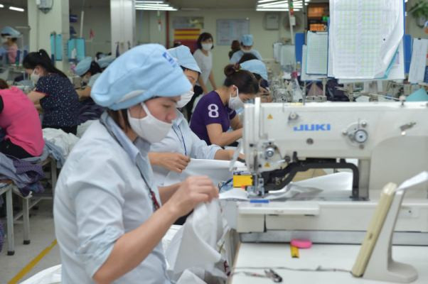 Khó khăn "bủa vây" ngành dệt may ảnh 1