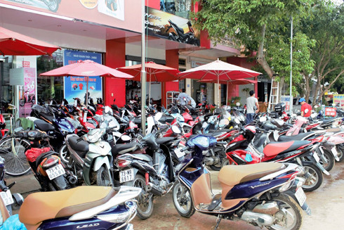 Honda Việt Nam chia sẻ cùng đồng bào lũ lụt các tỉnh miền Trung ảnh 2 Honda Việt Nam chia sẻ cùng đồng bào lũ lụt các tỉnh miền Trung ảnh 2