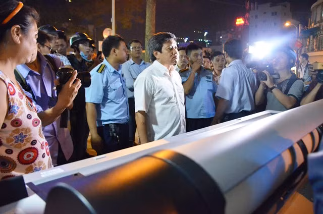 Ông Đoàn Ngọc Hải "xử" các doanh nghiệp "xâm lấn" vỉa hè ảnh 1