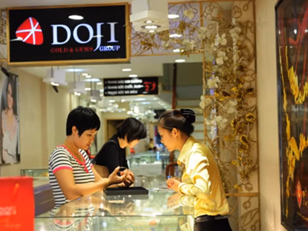 Tăng sốc, giá vàng áp sát 40 triệu đồng/lượng! ảnh 1