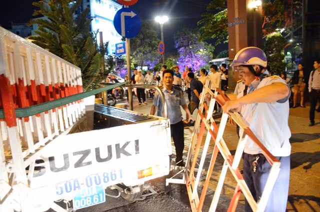 Ông Đoàn Ngọc Hải "xử" các doanh nghiệp "xâm lấn" vỉa hè ảnh 5