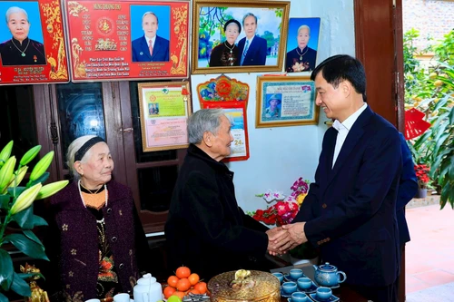 Bí thư Thành ủy Hà Nội: Cần tạo điều kiện để các gia đình người có công có cuộc sống ngày càng tốt hơn