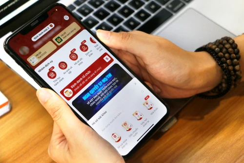 Hà Nội thu thập dữ liệu y tế, người dân có thể tra cứu sổ sức khỏe trên VNeID và iHanoi