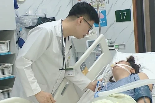 Lời khuyên “vàng” từ chuyên gia Bệnh viện Bạch Mai để tránh đột quỵ khi trời lạnh