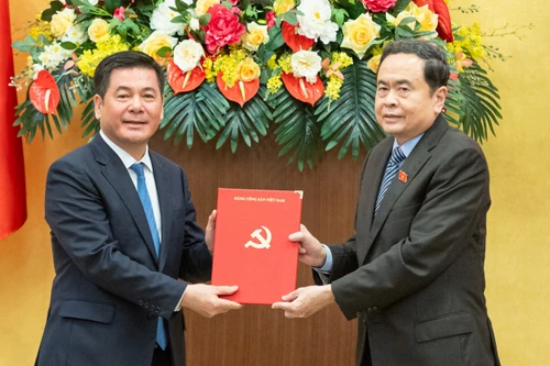 Bộ trưởng Công Thương Nguyễn Hồng Diên làm Phó Bí thư Chuyên trách Đảng ủy Quốc hội