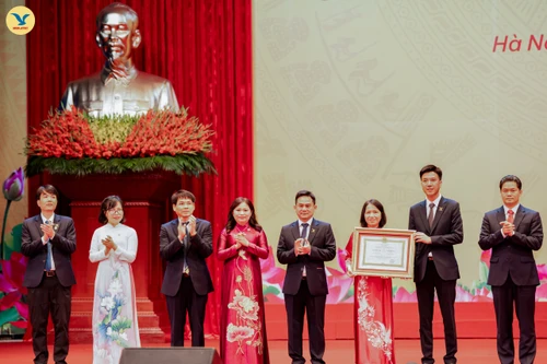 MEDLATEC đón nhận Huân chương Lao động hạng Nhì, hướng xây dựng hệ sinh thái y tế hiện đại
