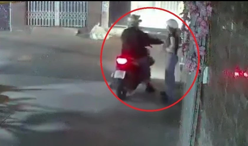 Tin Podcast ngày 2/2/2026: Phạt 12 triệu đồng đối tượng che biển số, sàm sỡ phụ nữ