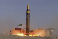 Iran tuyên bố phóng tên lửa 'vượt xa tưởng tượng', lần đầu vươn tới căn cứ Mỹ ở Ấn Độ Dương