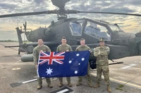 Australia tiếp nhận 2 trực thăng tấn công AH-64E Apache đầu tiên để thay thế Tiger