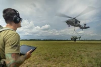 Mỹ tiếp nhận trực thăng UH-60MX Black Hawk tự động hóa, mở ra kỷ nguyên tác chiến không người lái