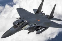 Hàn Quốc chi 2,8 tỷ USD để hiện đại hóa phi đội tiêm kích F-15K Slam Eagle