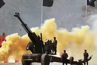 Ấn Độ dự kiến đặt mua 300 lựu pháo Dhanush 155 mm để lập 15 trung đoàn pháo binh mới