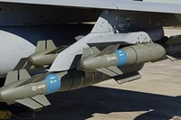 Pháp thử nghiệm thành công bom dẫn đường AASM đầu dò kép