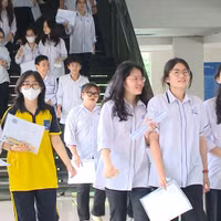 Tin Podcast ngày 7/10/2026: Đề xuất giảm phương thức xét tuyển đại học từ năm 2027