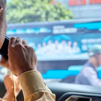 Tin Podcast ngày 21/9/2026: Ghi hình, xử lý loạt xe limousine dừng đỗ đón trả khách sai quy định