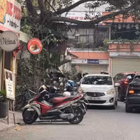 Chiếm dụng ngõ làm chỗ để xe tiềm ẩn nguy cơ khi xảy ra cháy