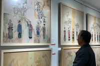 Triển lãm "Sắc xuân Bính Ngọ" bên Hồ Hoàn Kiếm