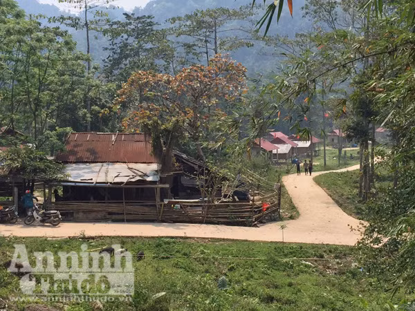 Lạc vào lễ hội đập trống độc đáo, trai gái “thả cửa” của người Ma Coong ảnh 2