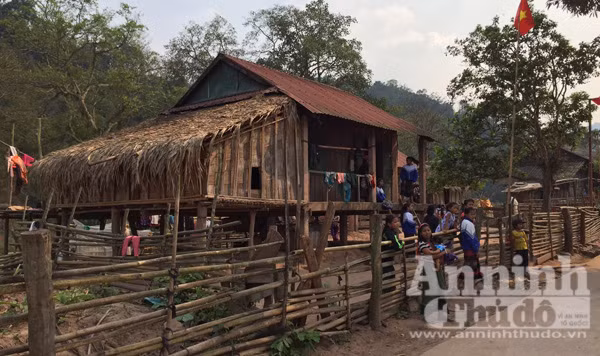 Lạc vào lễ hội đập trống độc đáo, trai gái “thả cửa” của người Ma Coong ảnh 4