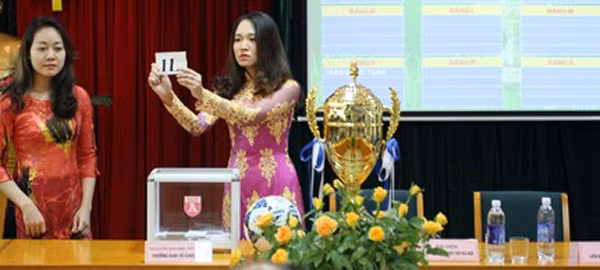 Hứa hẹn hấp dẫn, kịch tính ngay từ vòng bảng ảnh 7