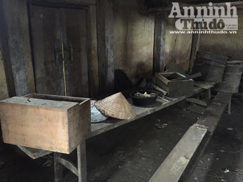 Căn nhà nơi xảy ra vụ thảm sát 4 người hoang phế lạnh người ảnh 10