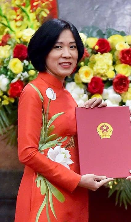 Những gương mặt Đại sứ mới của Việt Nam vừa được Chủ tịch nước bổ nhiệm ảnh 13