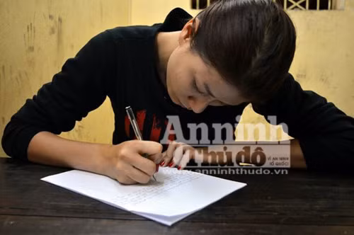 Trang Trần ân hận xin lỗi lực lượng chức năng và người hâm mộ ảnh 2