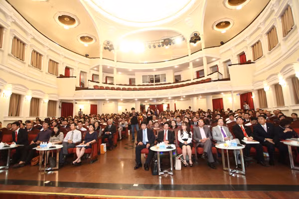 Tiên phong hội nhập, HDBank ghi dấu một năm sôi động ảnh 2