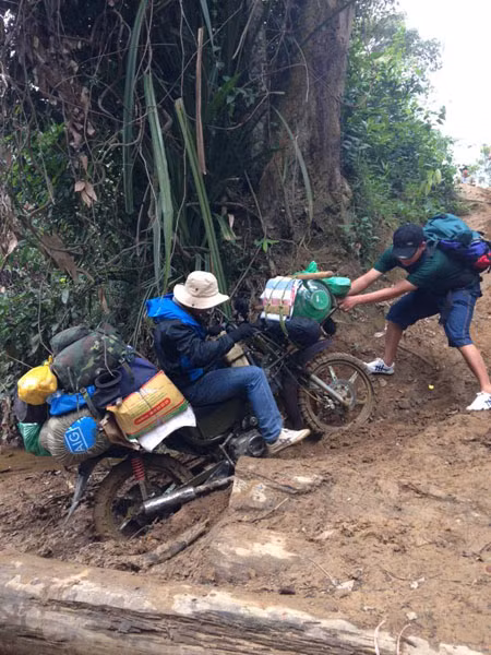 Đừng đùa với đàn bà đẹp Tà Năng… ảnh 3