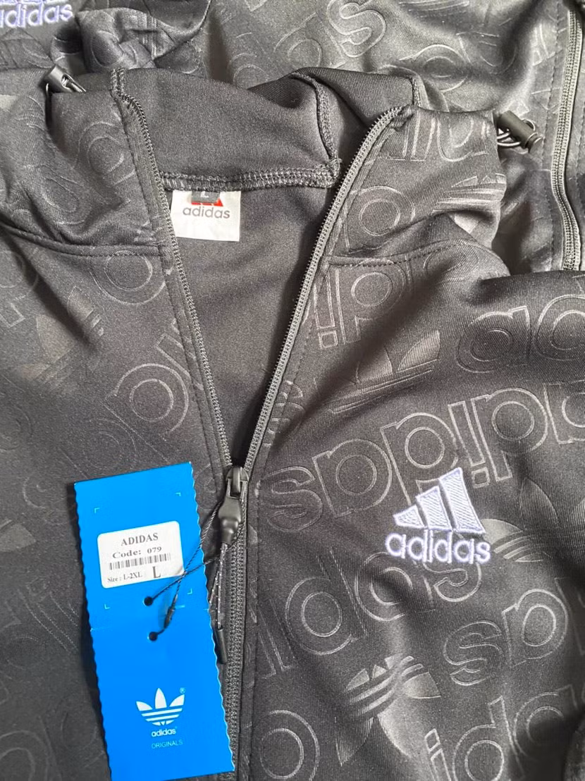 Áo chống nắng adidas giả mạo thương hiệu