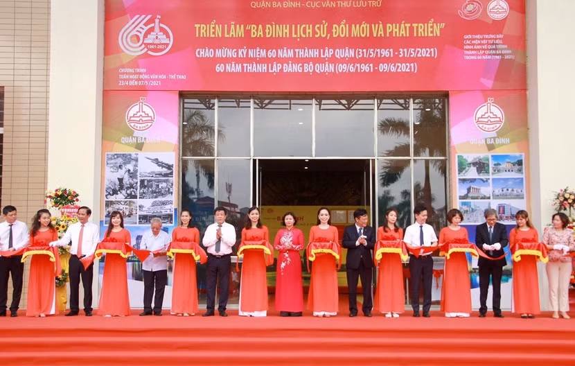 Triển lãm "Ba Đình - Lịch sử - Đổi mới và phát triển" chính thức khai mạc