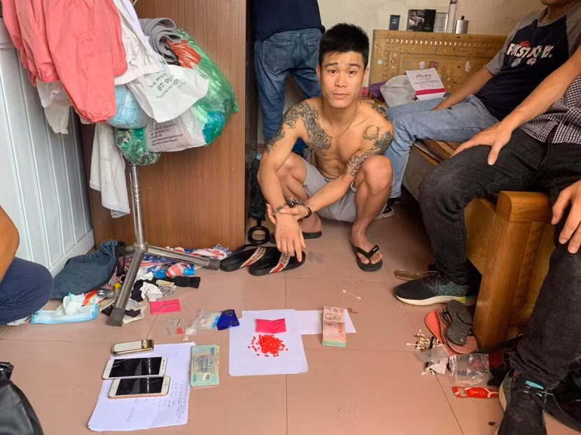 Đối tượng Nguyễn Cảnh Minh thời điểm bị bắt quả tang