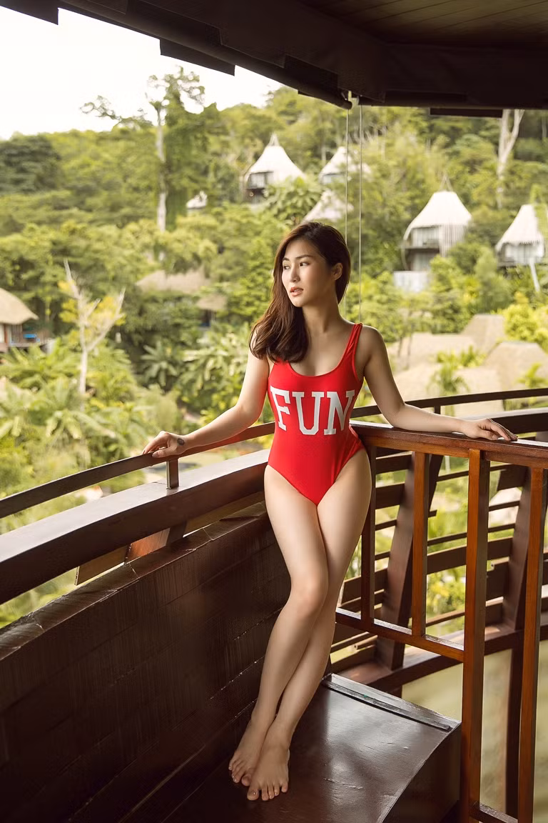 Hương Tràm bất ngờ tung bộ ảnh khoe đường cong nóng bỏng ảnh 5