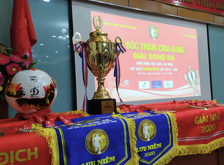 Đội vô địch sẽ nhận cúp cùng 20 triệu đồng tiền thưởng