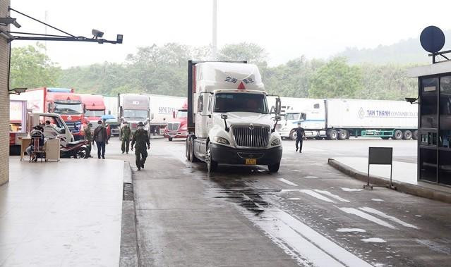 Dần khôi phục thông quan tại cửa khẩu Kim Thành II