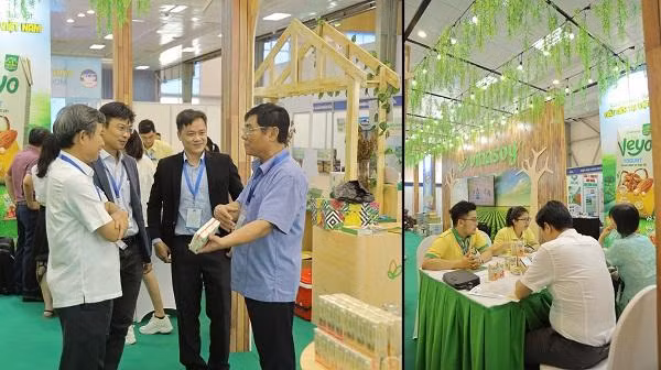 Gian hàng của Vinasoy tại triển lãm ngành sữa 2022 thu hút nhiều khách tham quan