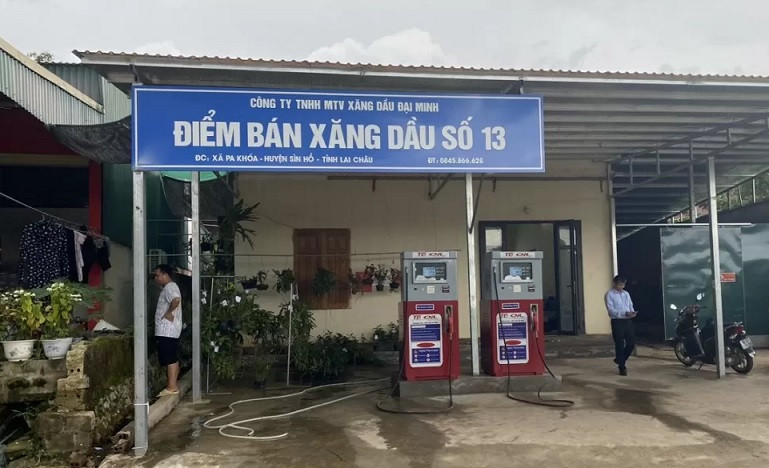 Cửa hàng xăng dầu bán xăng E5RON92 kém chất lượng gây chết máy xe Cửa hàng xăng dầu bán xăng E5RON92 kém chất lượng gây chết máy xe