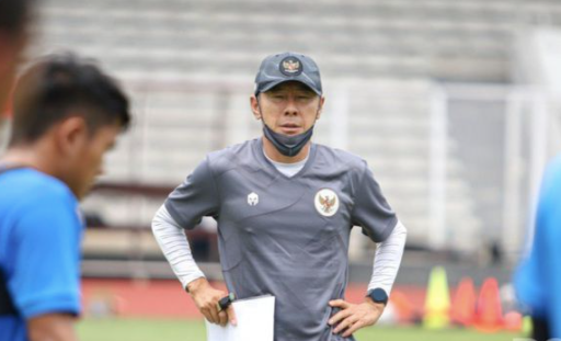 HLV Shin Tae-yong trở về Hàn Quốc điều trị bệnh