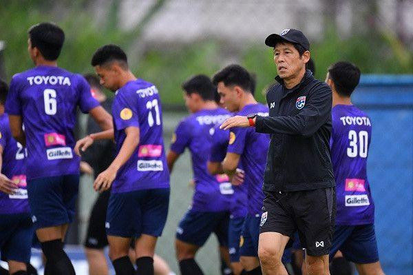 Thầy trò HLV Nishino buộc phải thắng cả 3 trận còn lại mới chắc suất đi tiếp
