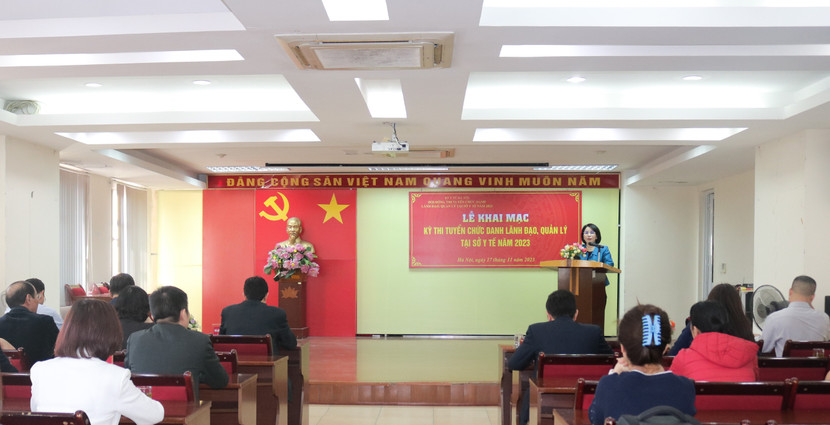 Giám đốc Sở Y tế Hà Nội Trần Thị Nhị Hà phát biểu khai mạc kỳ thi