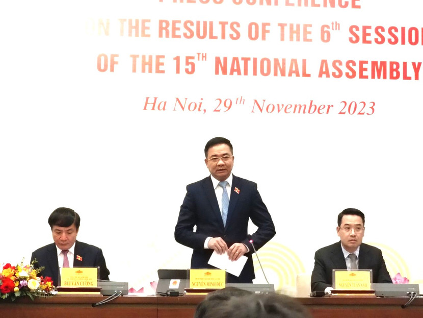 Ông Nguyễn Minh Đức trả lời báo chí sáng 29-11