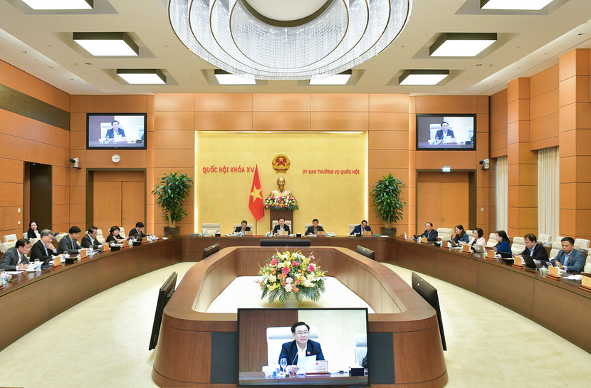 Chủ tịch Quốc hội Vương Đình Huệ phát biểu tại phiên họp Chủ tịch Quốc hội Vương Đình Huệ phát biểu tại phiên họp